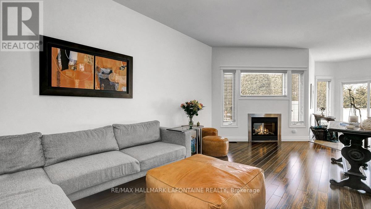 315 Rustic Hills Crescent