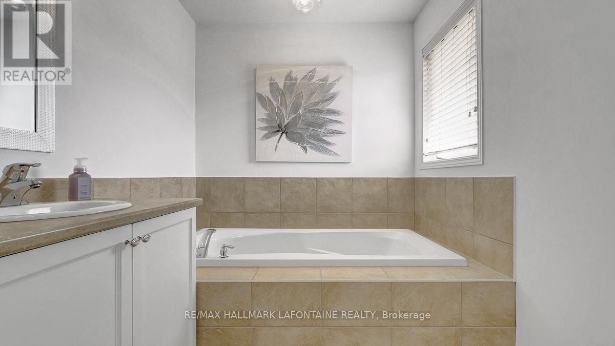 315 Rustic Hills Crescent