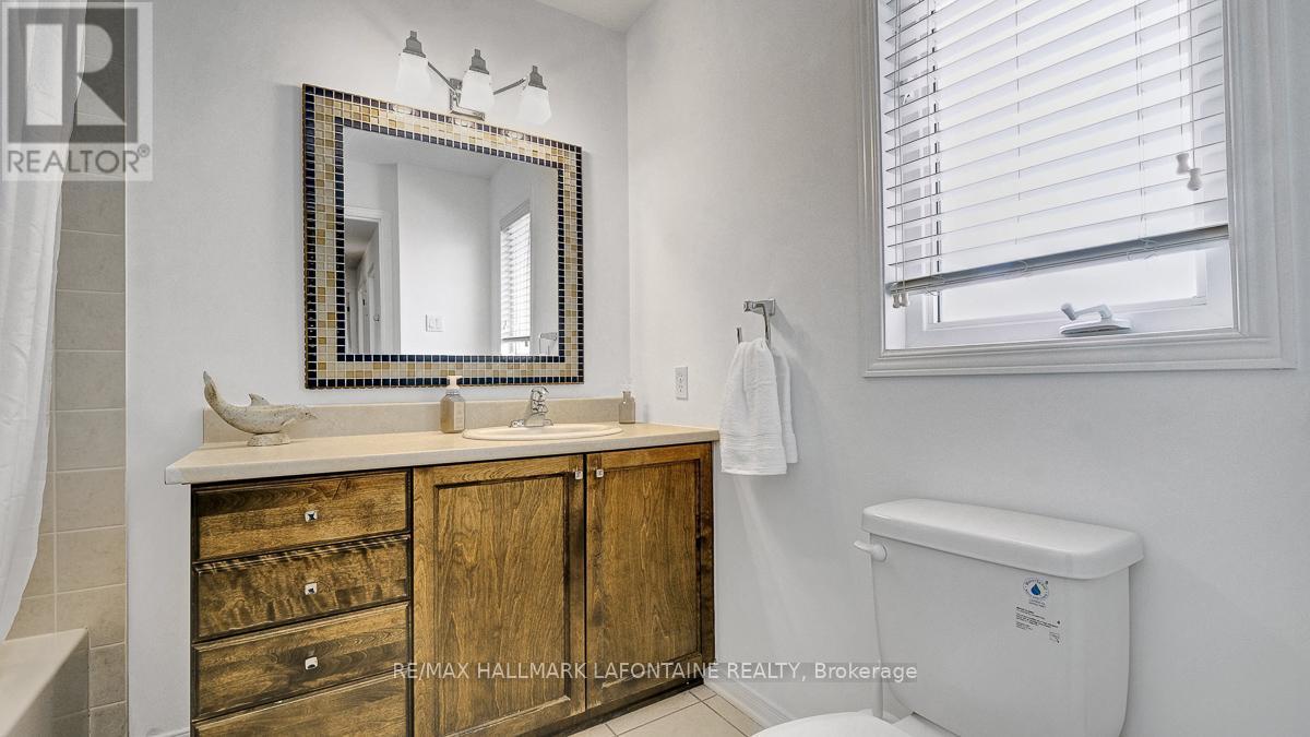 315 Rustic Hills Crescent