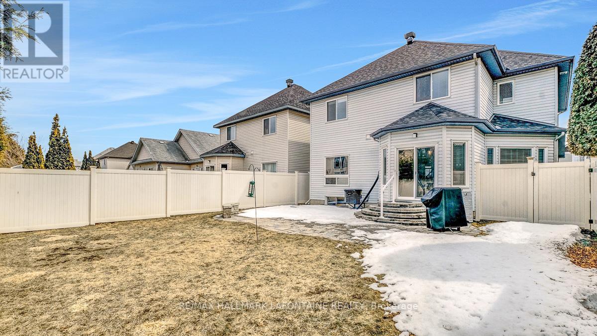 315 Rustic Hills Crescent