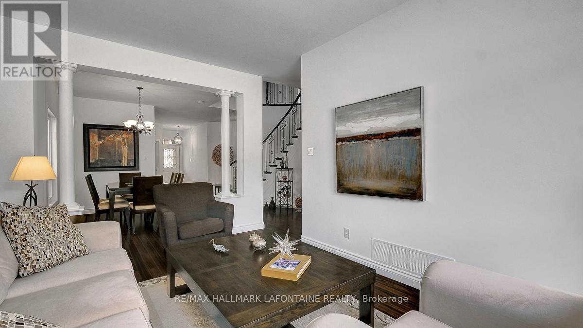 315 Rustic Hills Crescent