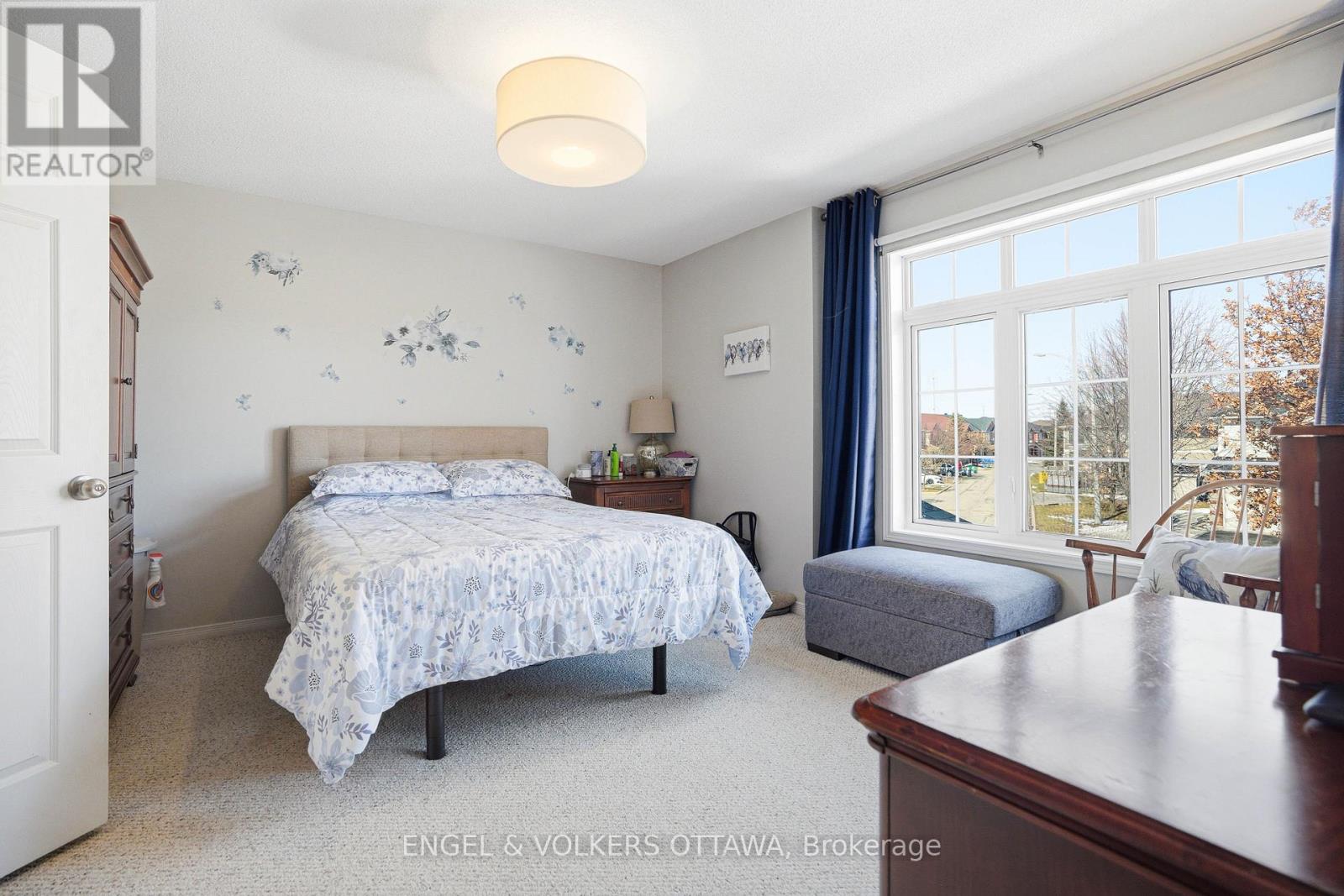 1092 Brasseur Crescent