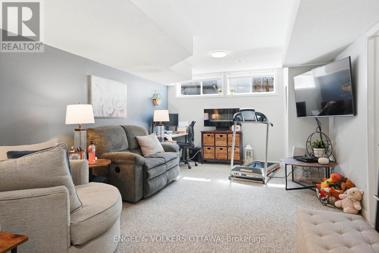 1092 Brasseur Crescent