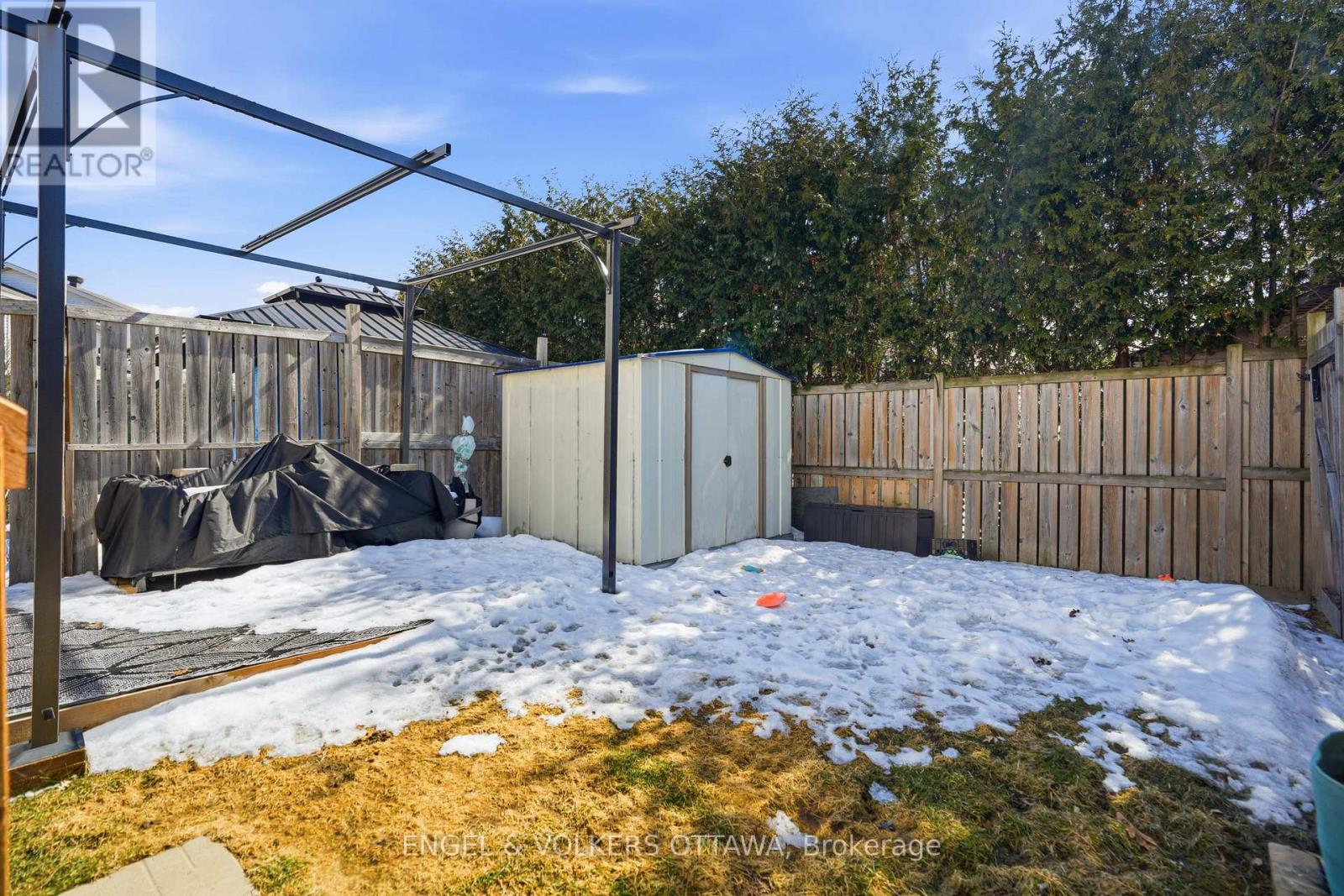 1092 Brasseur Crescent