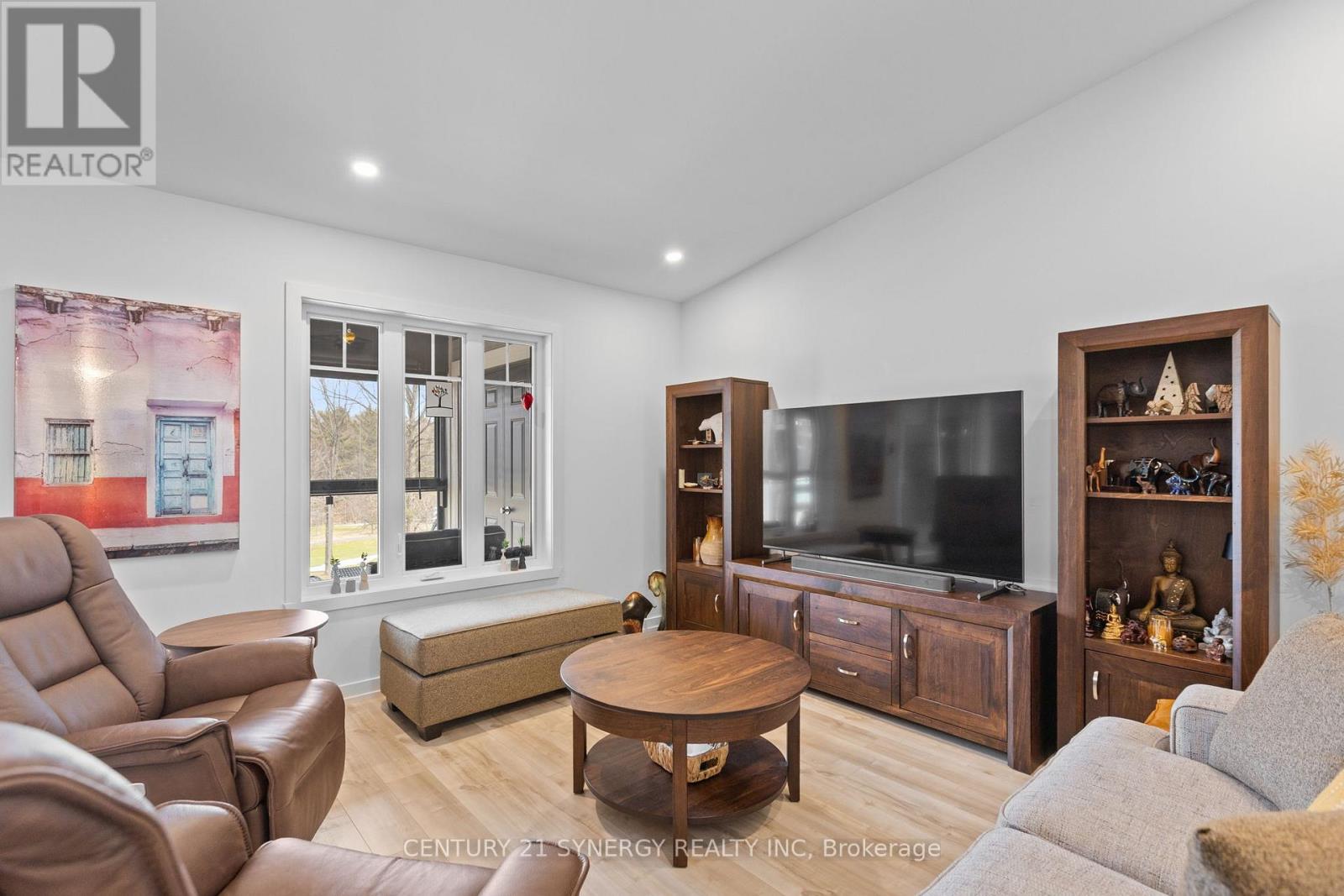 710 - 360 Montee Outaouais Street