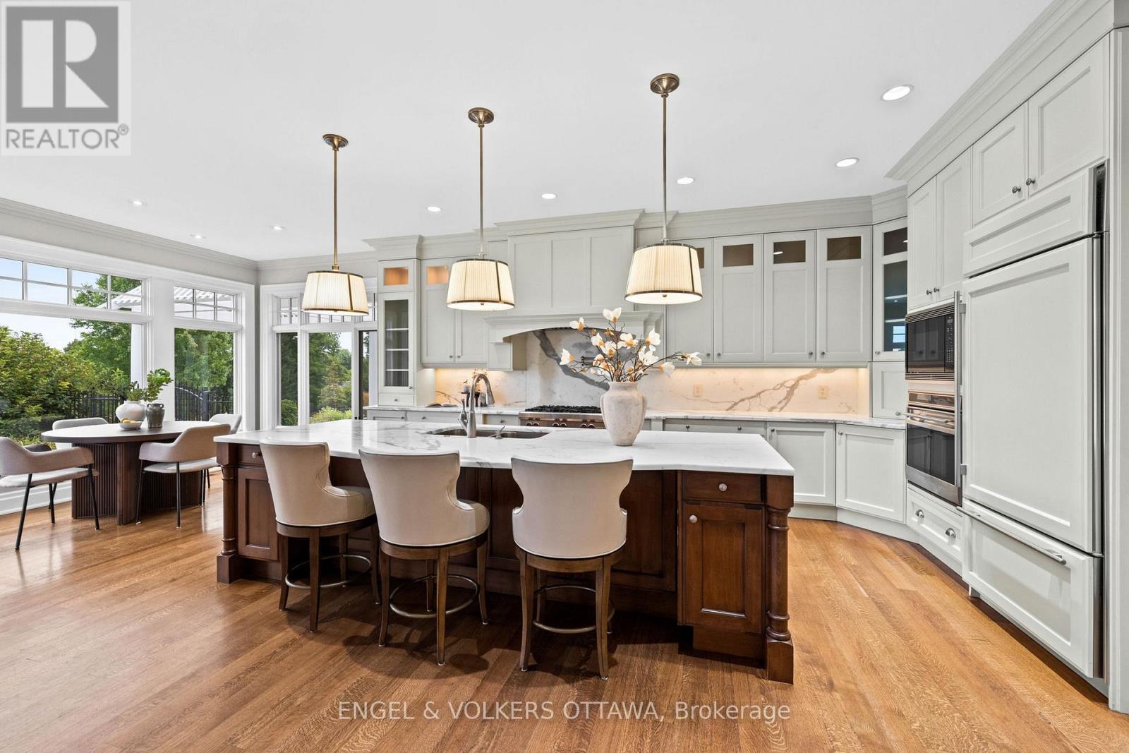 6029 Rideau Valley Drive N