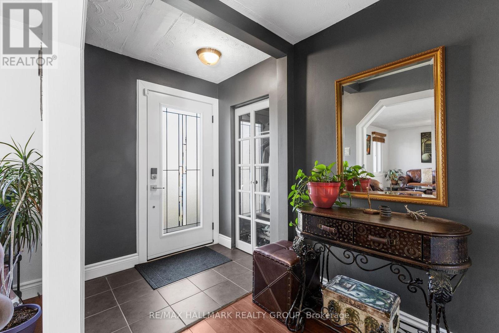 1902 Rosebella Avenue