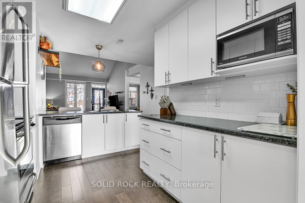 G - 19 Tadley Private