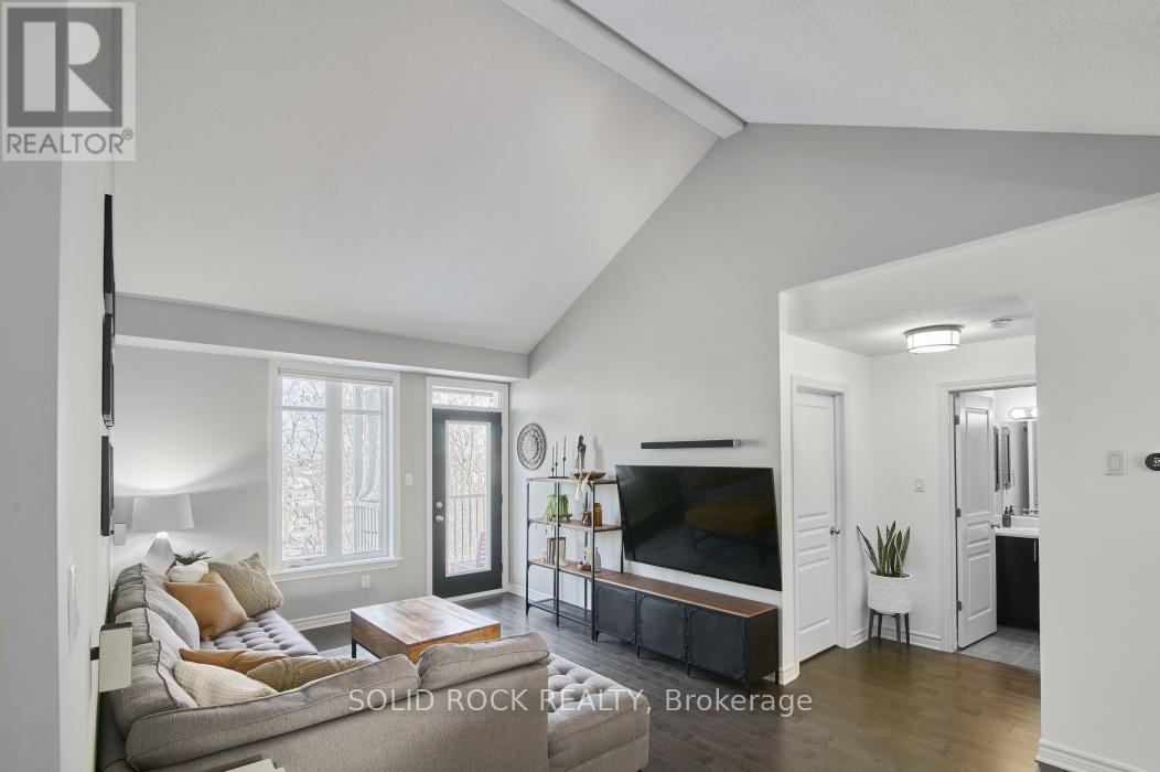 G - 19 Tadley Private