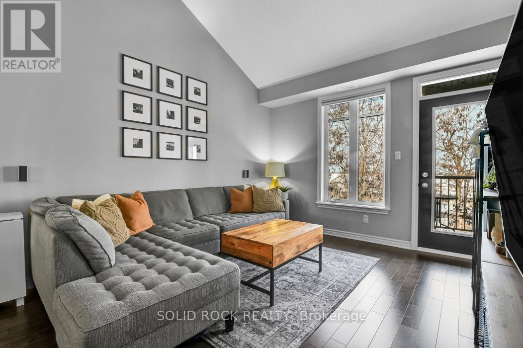 G - 19 Tadley Private