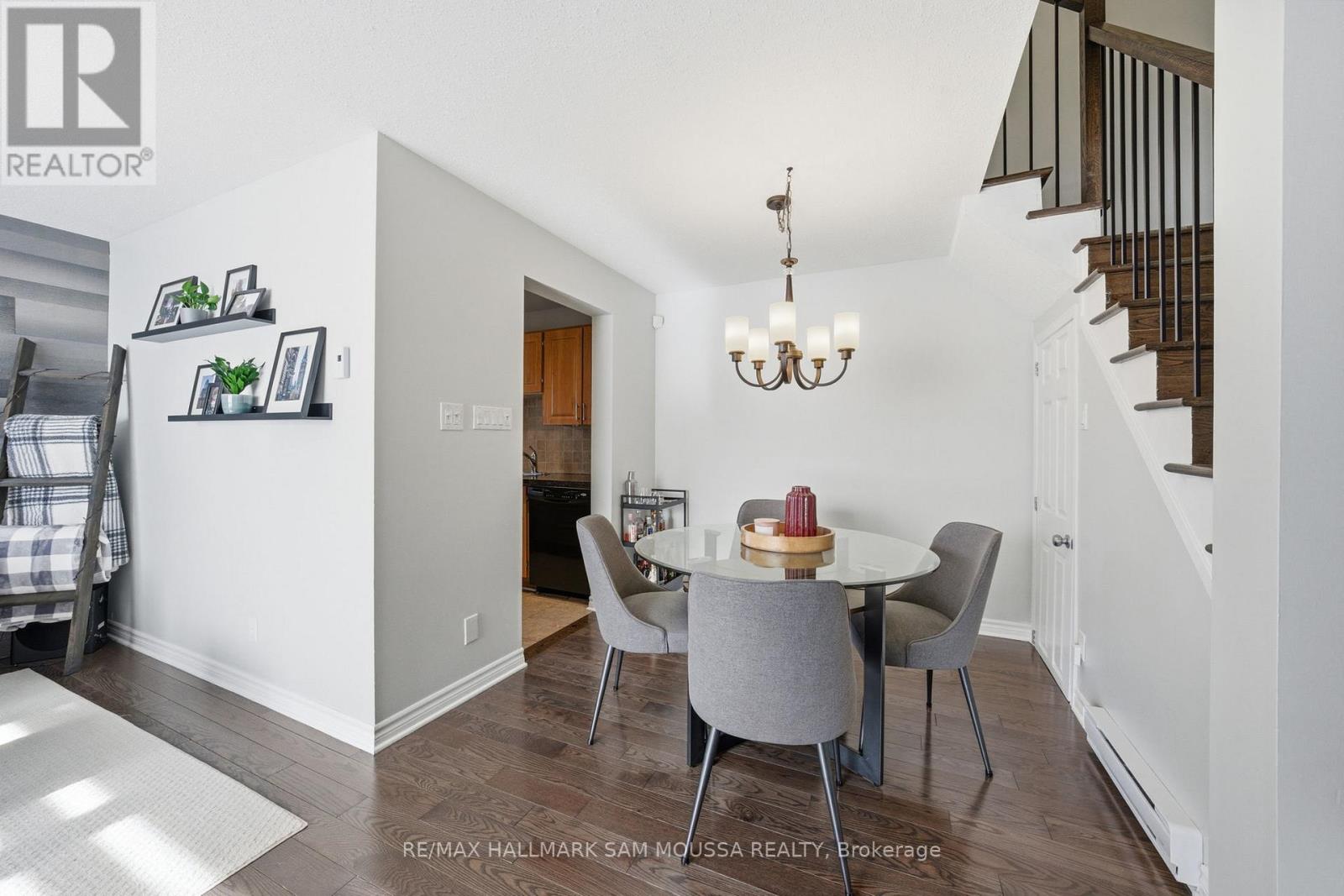 B - 25 Woodvale Green