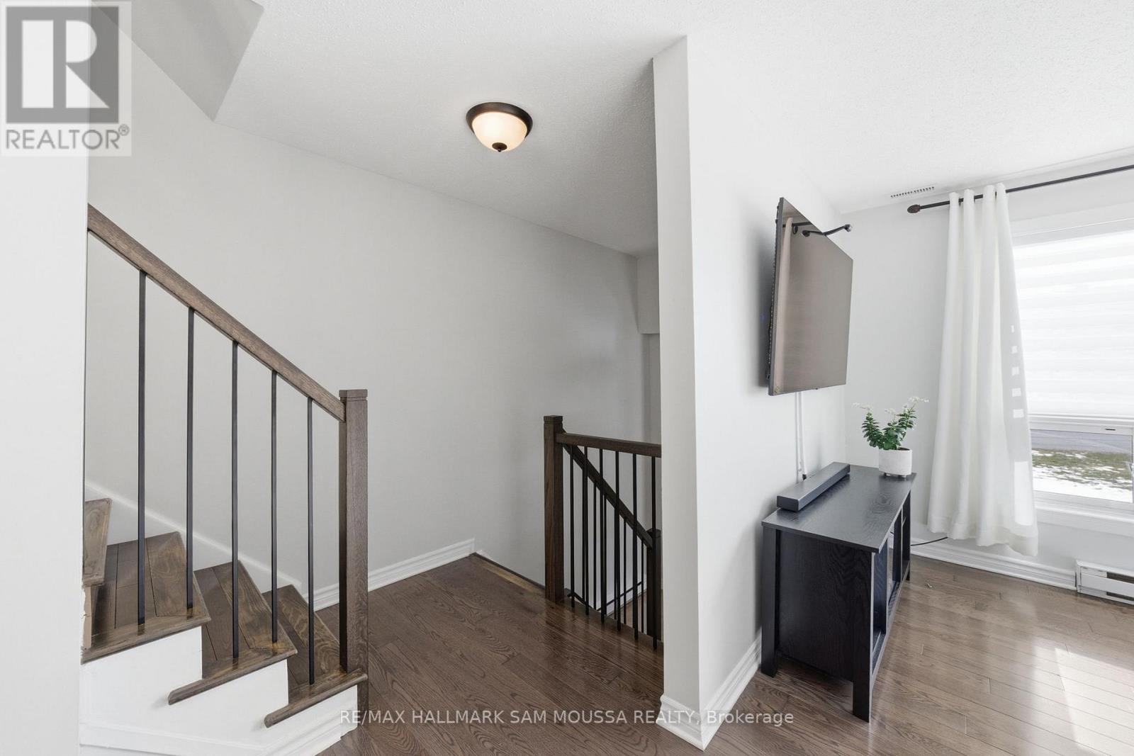 B - 25 Woodvale Green