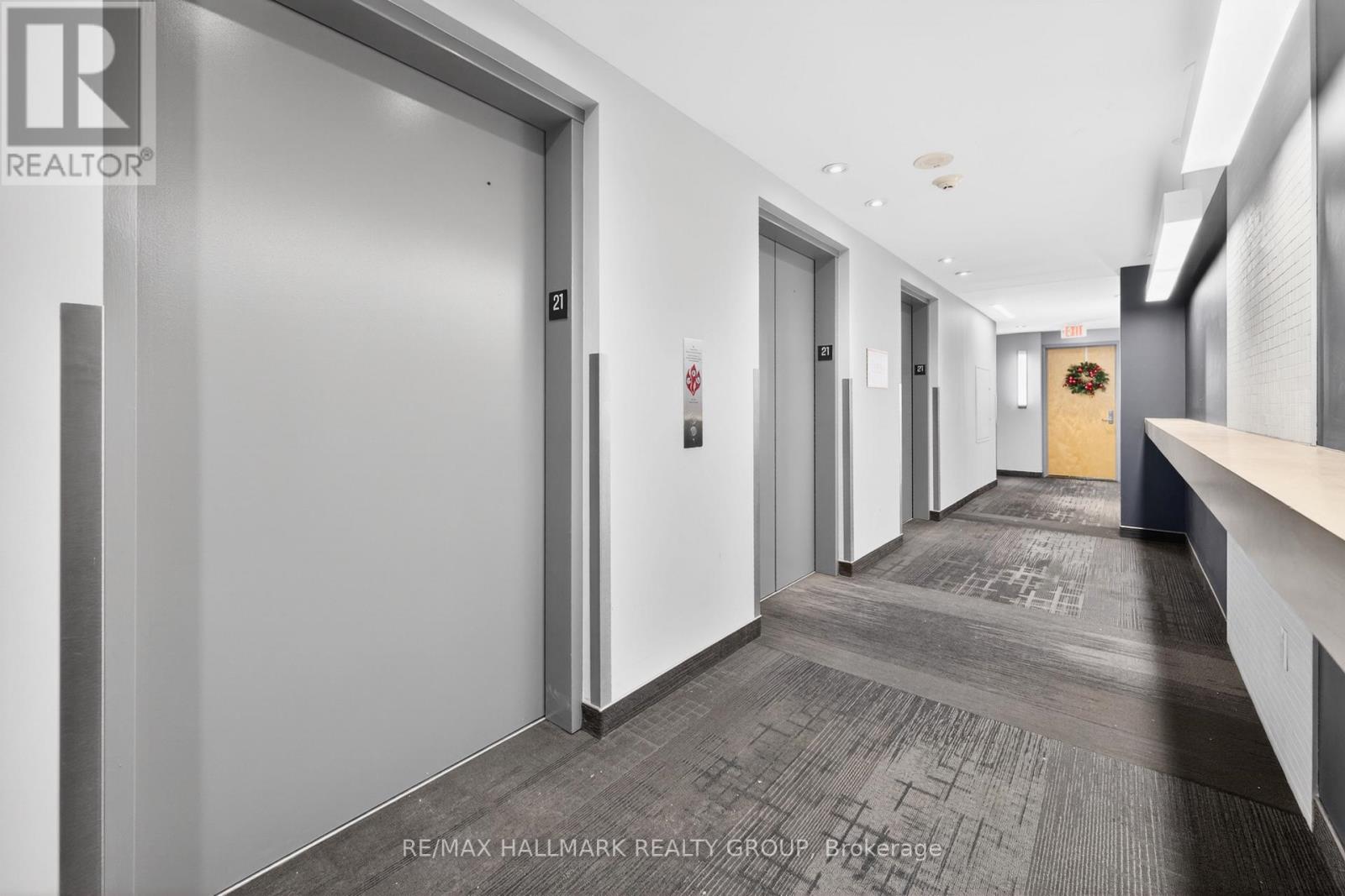 2104 - 179 Metcalfe Street