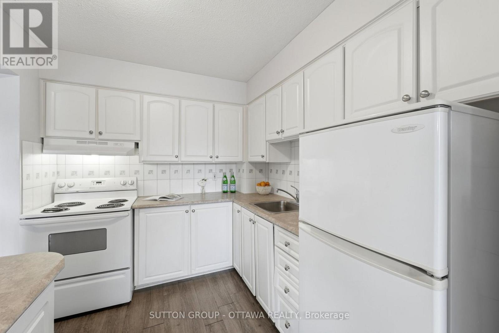 308b - 2041 Arrowsmith Drive