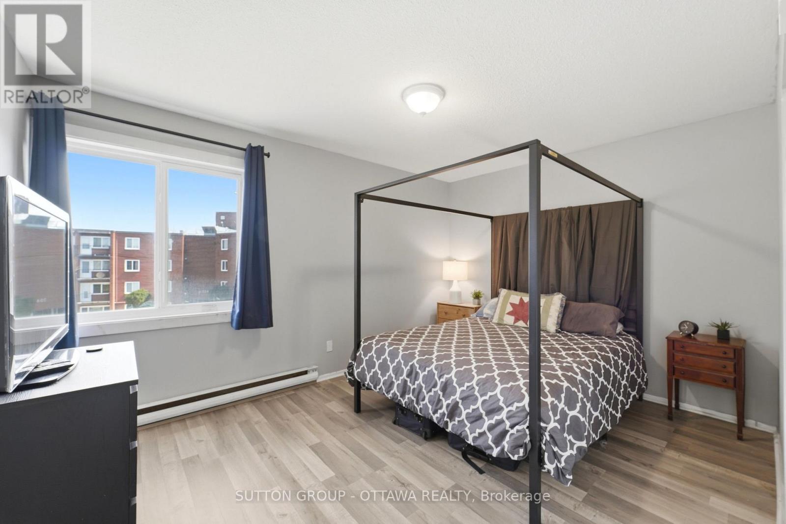 308b - 2041 Arrowsmith Drive