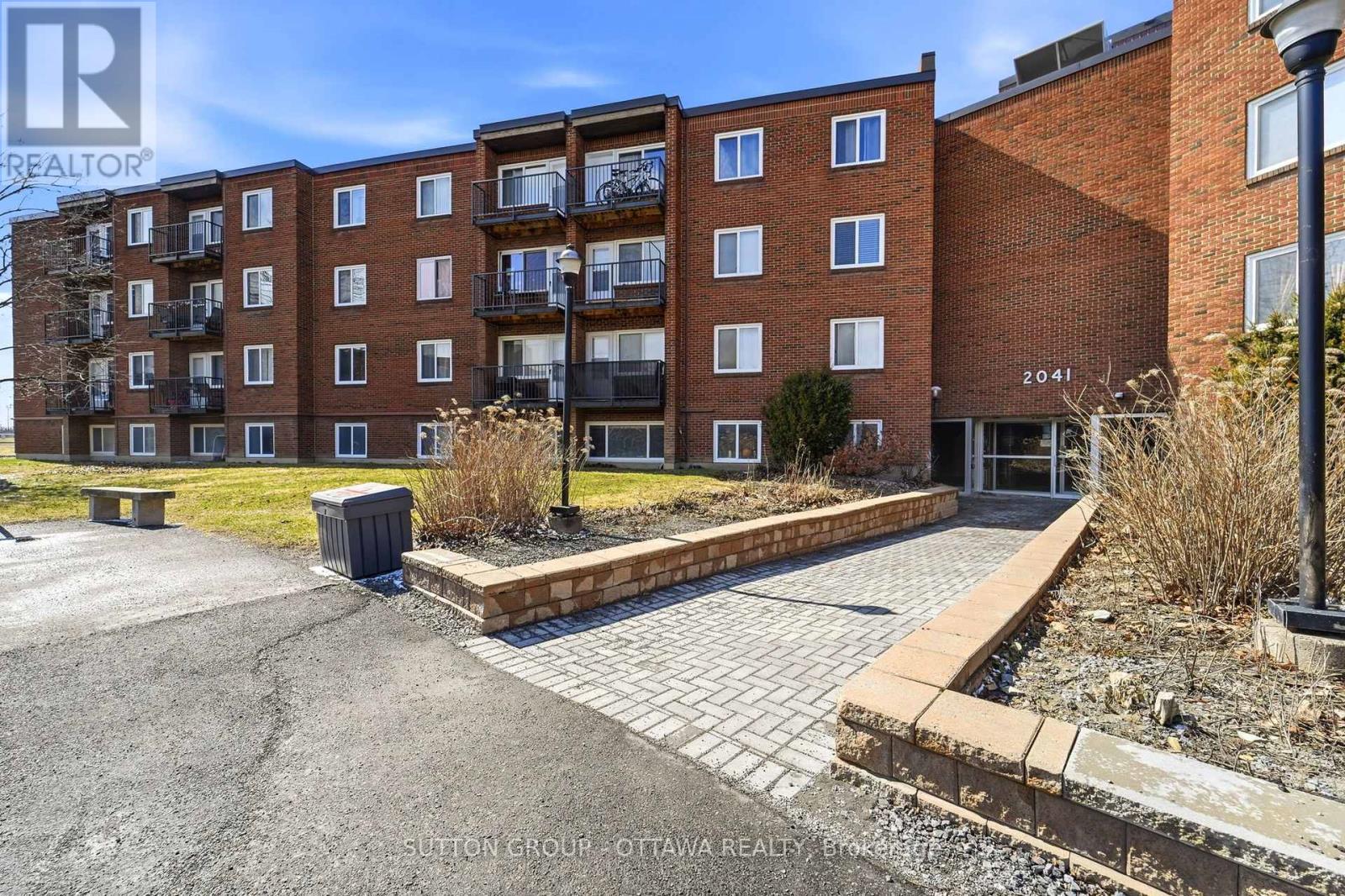 308b - 2041 Arrowsmith Drive