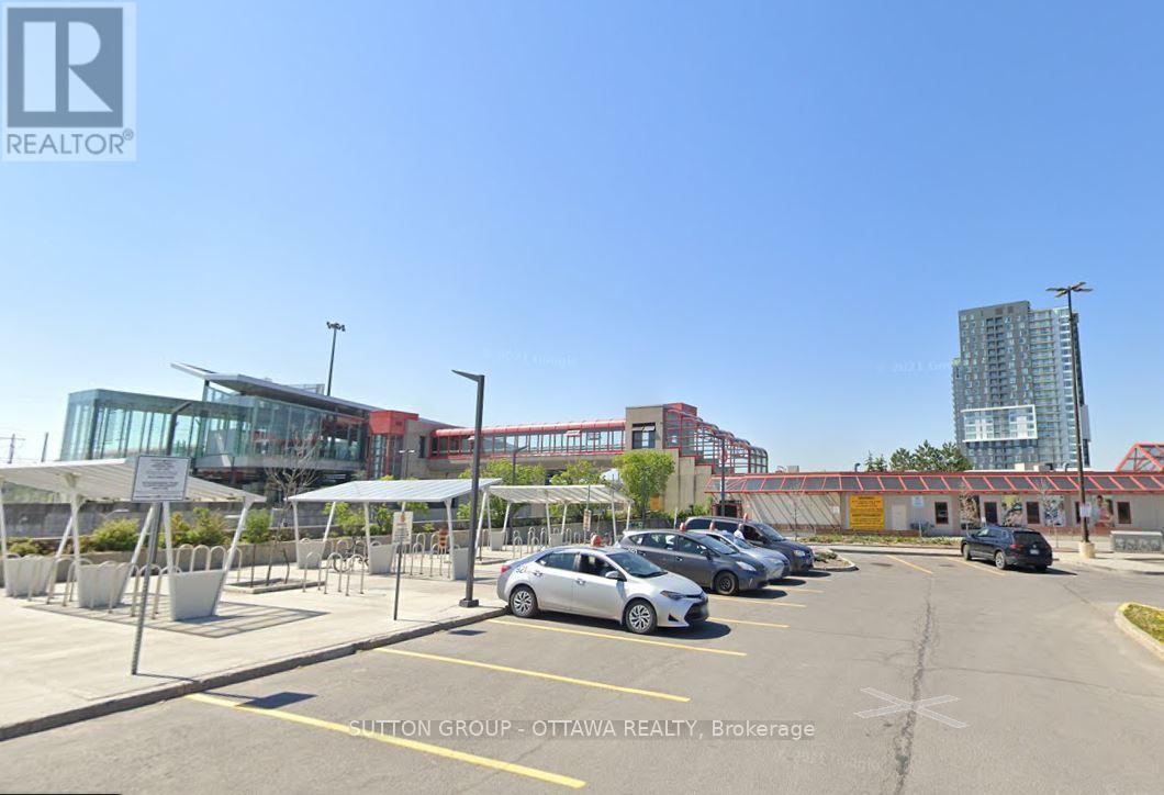 308b - 2041 Arrowsmith Drive