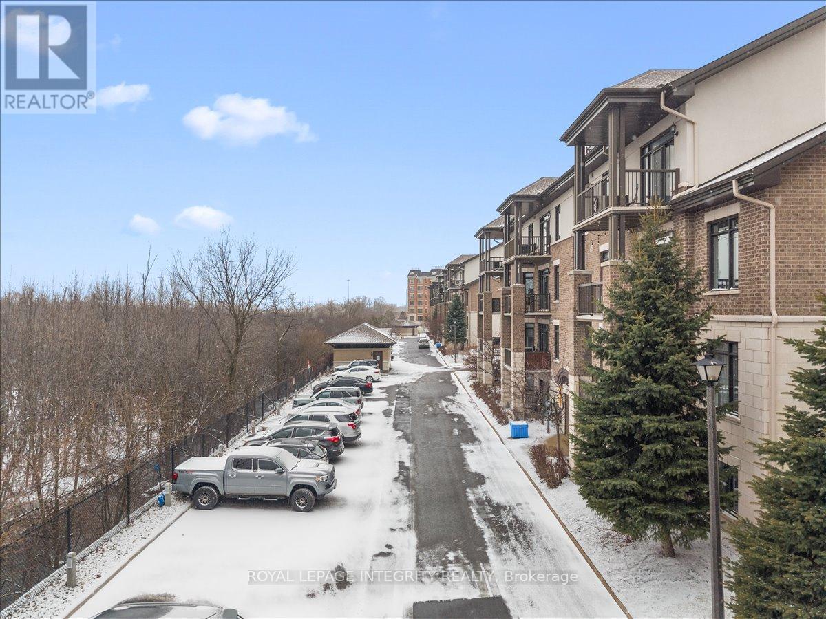 303 - 705 Beauparc Private