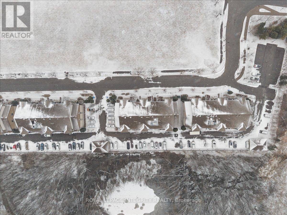 303 - 705 Beauparc Private