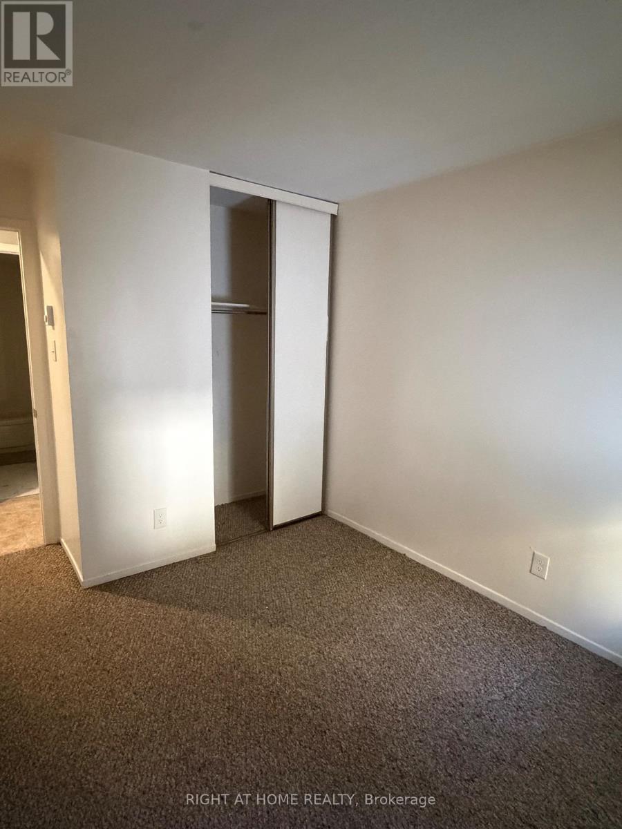 E - 1033 Cummings Avenue