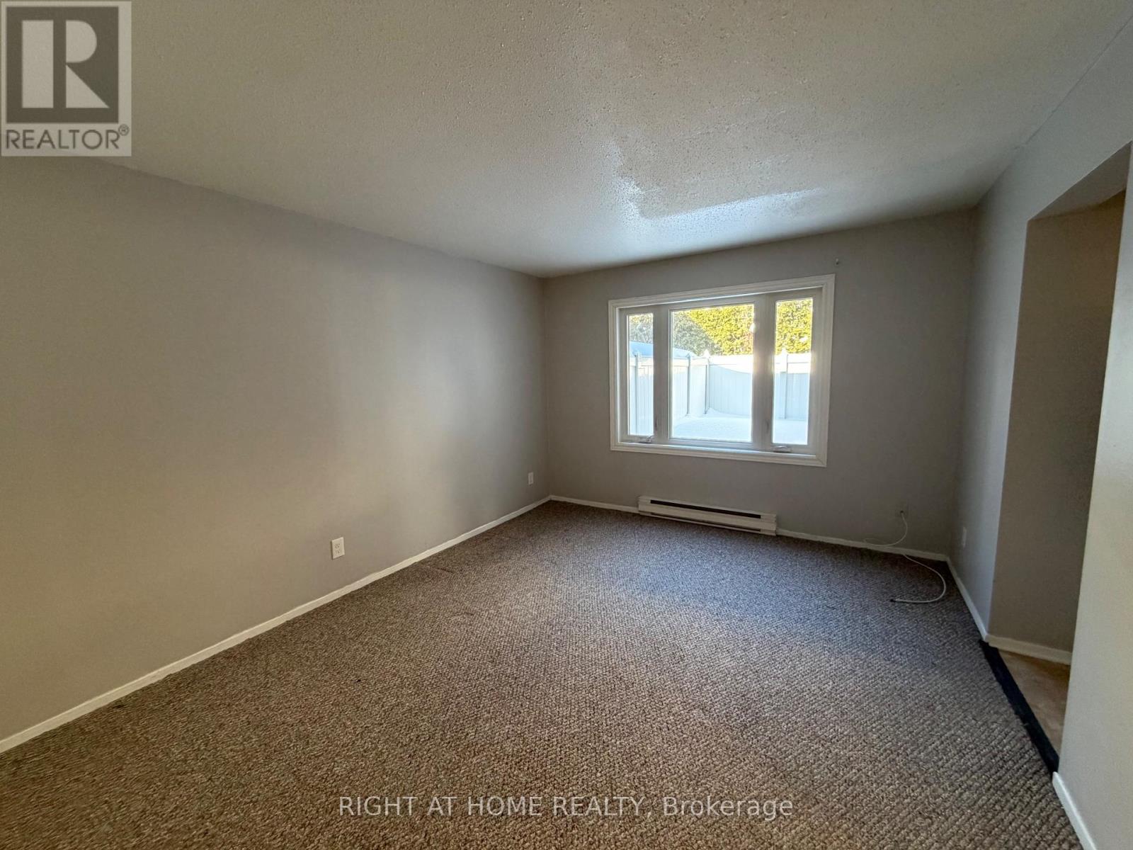 E - 1033 Cummings Avenue