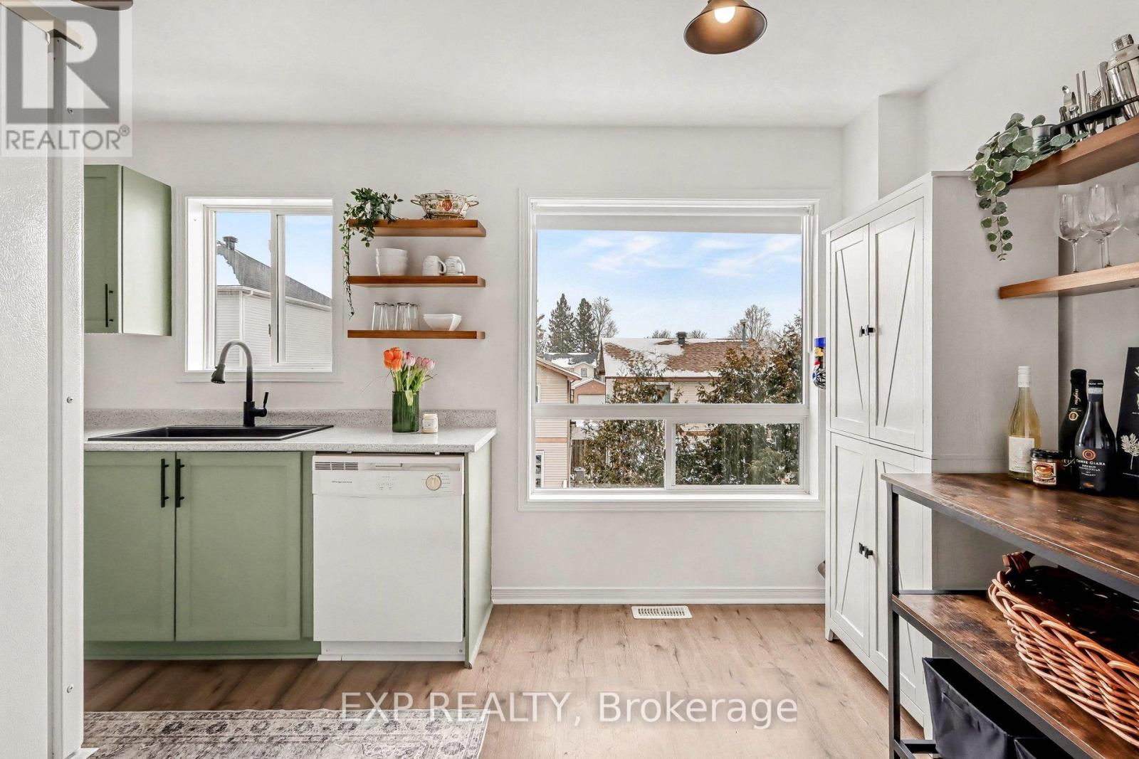 211 Gershwin Private