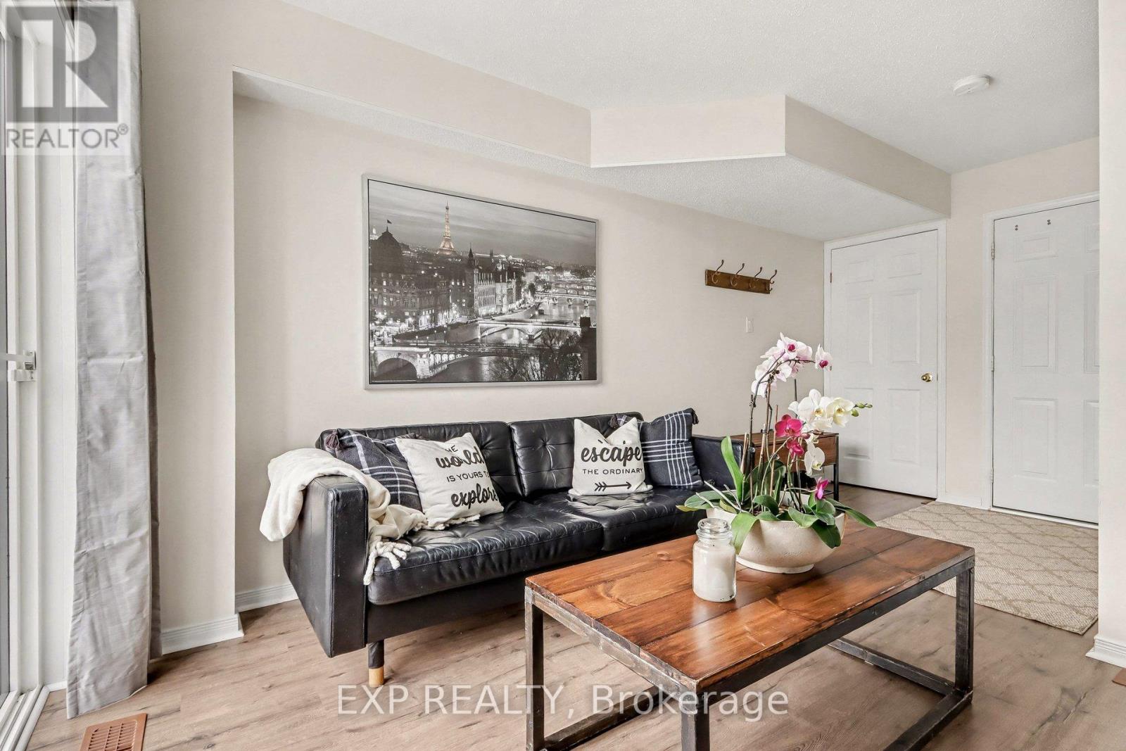 211 Gershwin Private