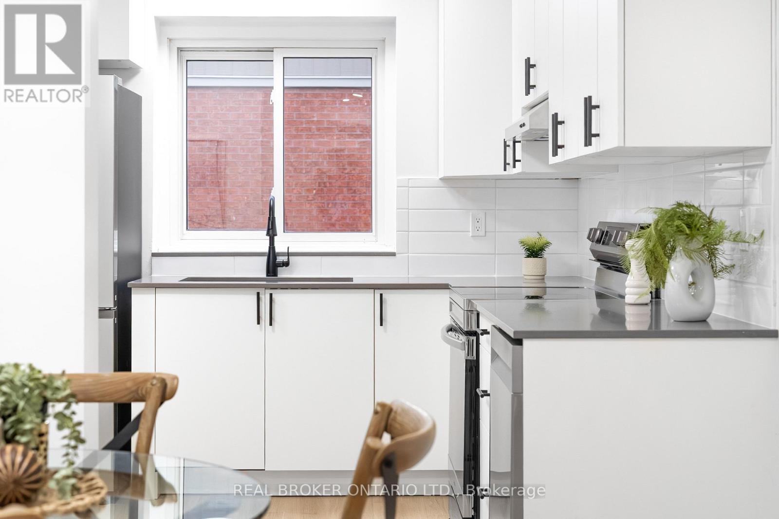 C - 477 Moodie Drive