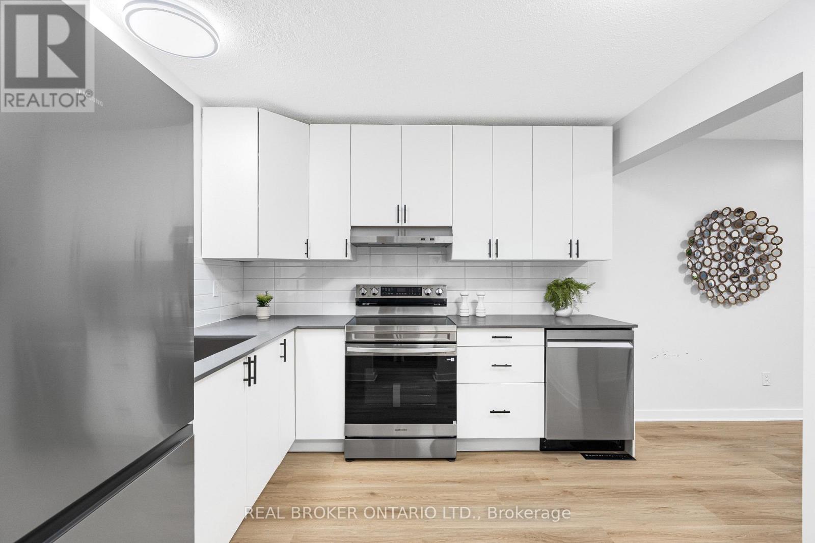 C - 477 Moodie Drive