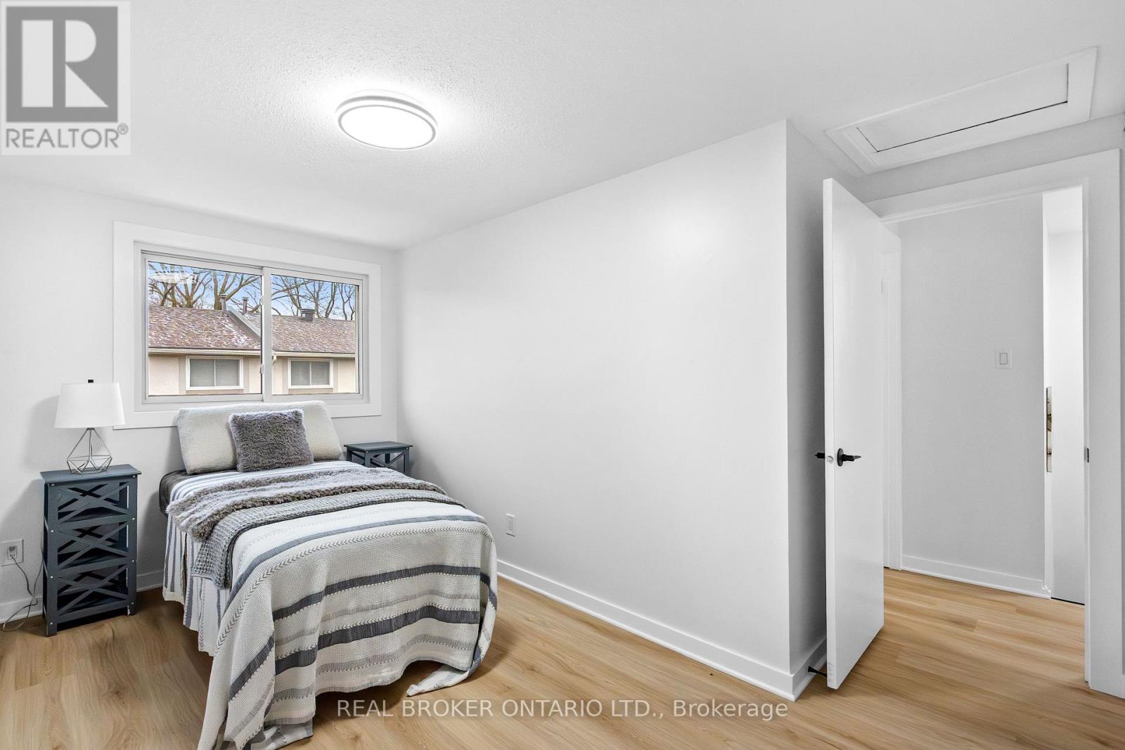 C - 477 Moodie Drive