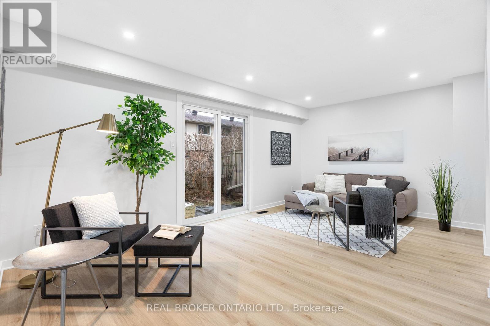 C - 477 Moodie Drive