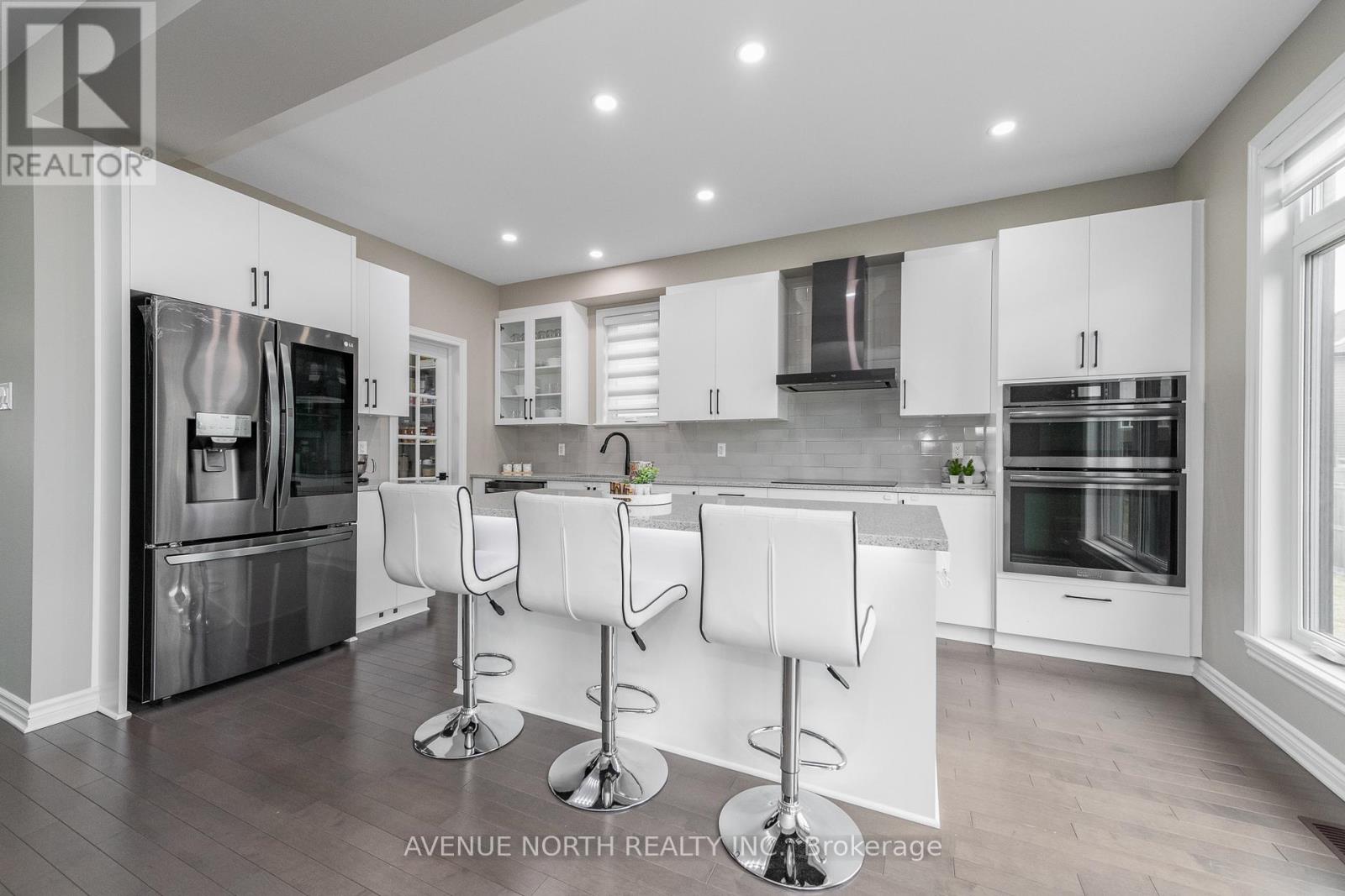 707 Moonflower Crescent