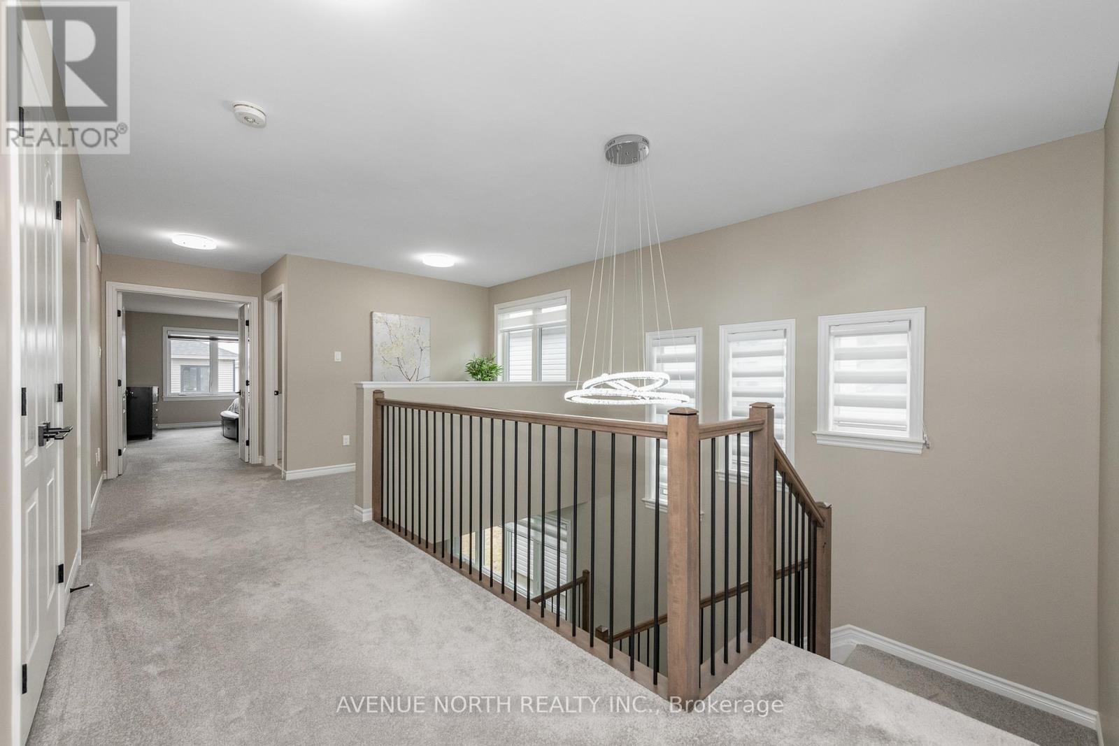 707 Moonflower Crescent