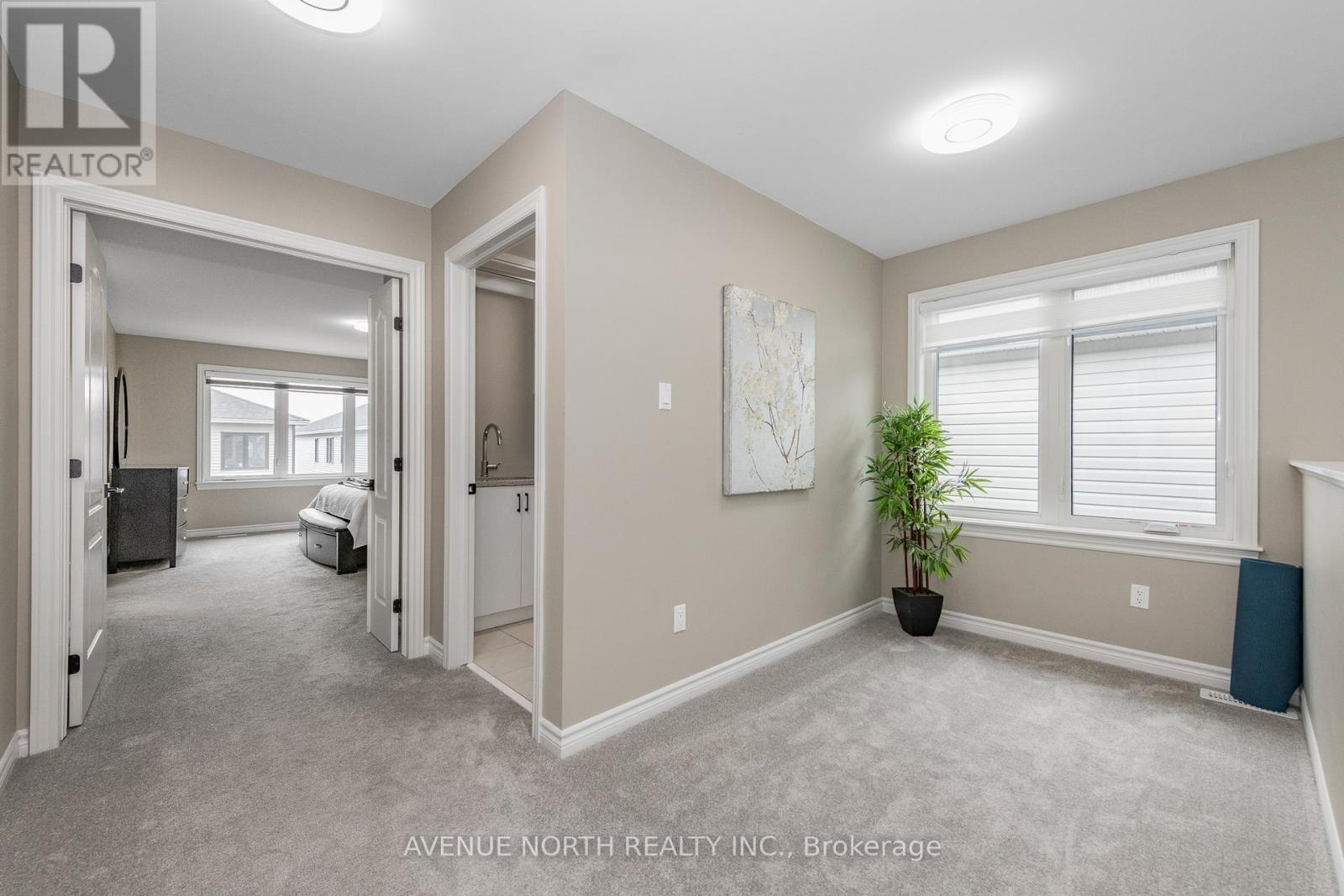 707 Moonflower Crescent