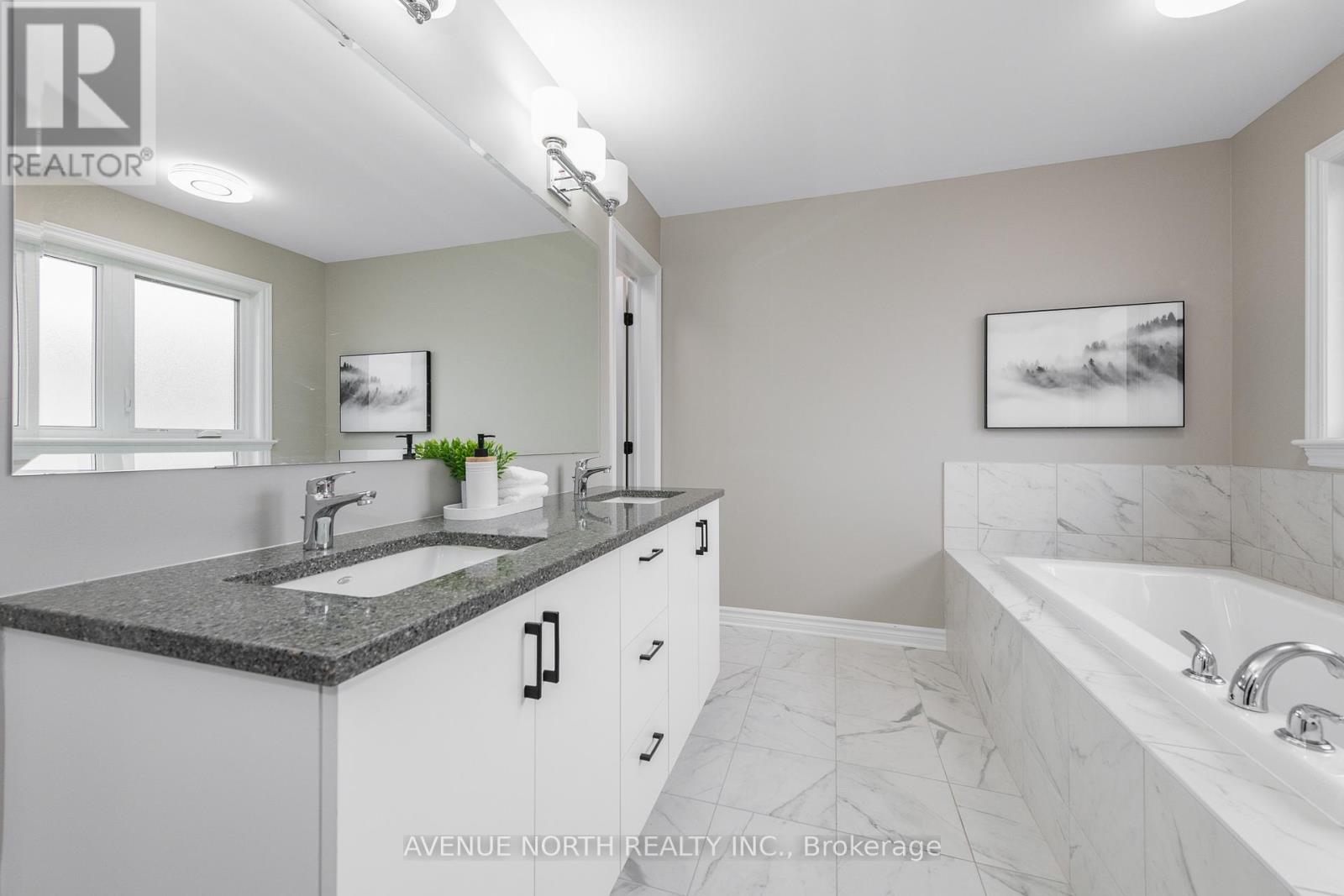 707 Moonflower Crescent