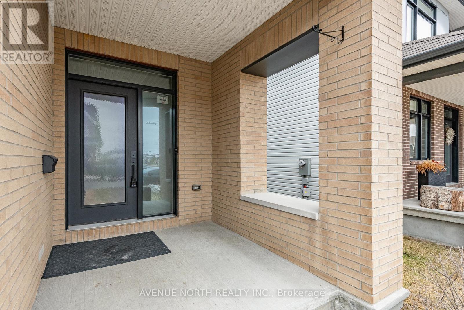 707 Moonflower Crescent