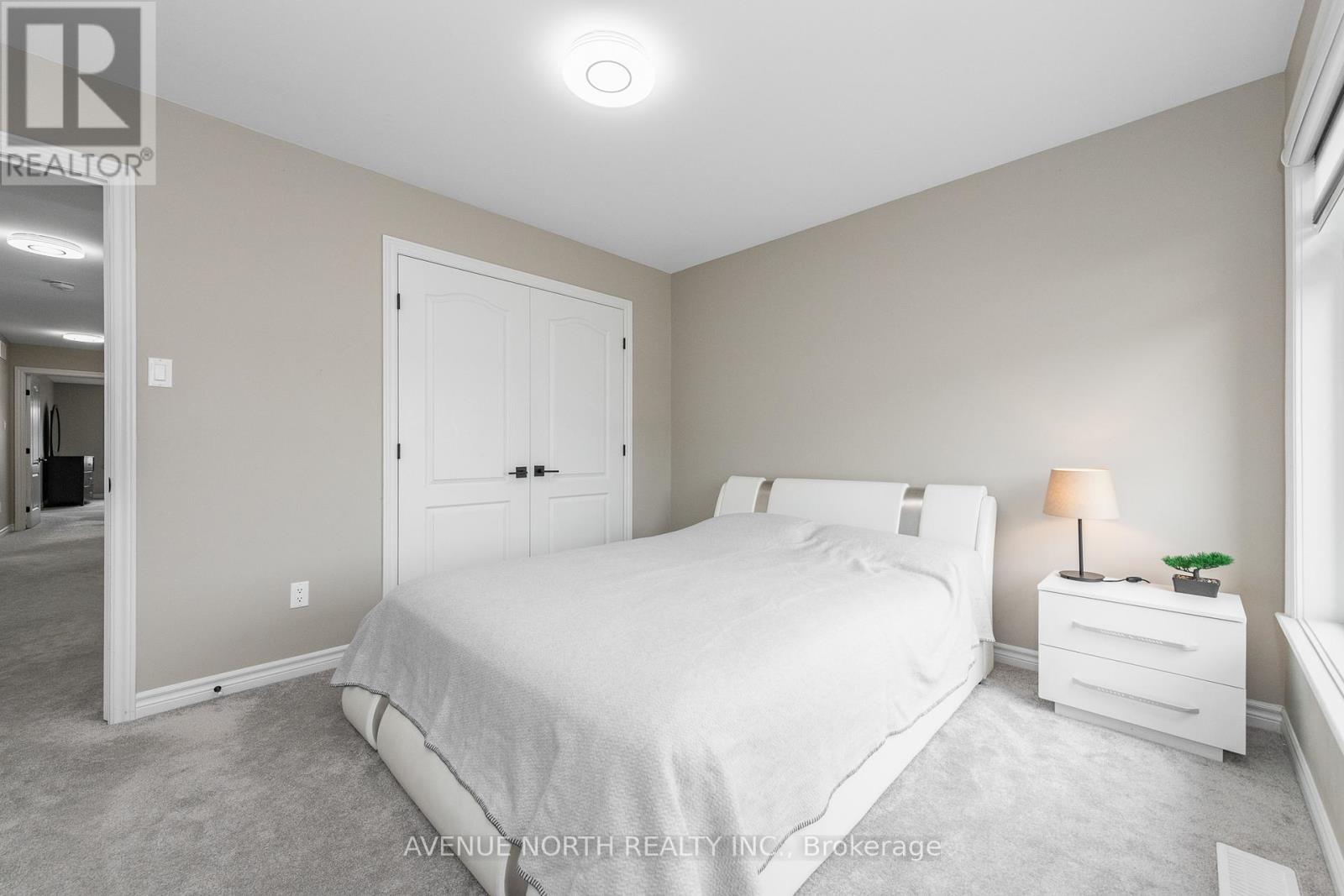 707 Moonflower Crescent