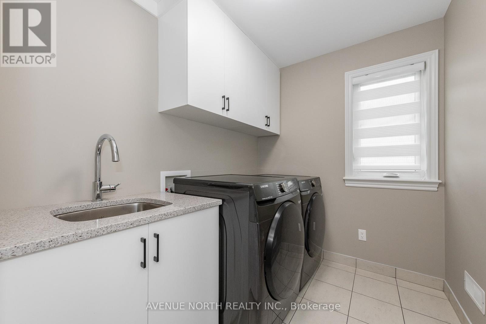 707 Moonflower Crescent