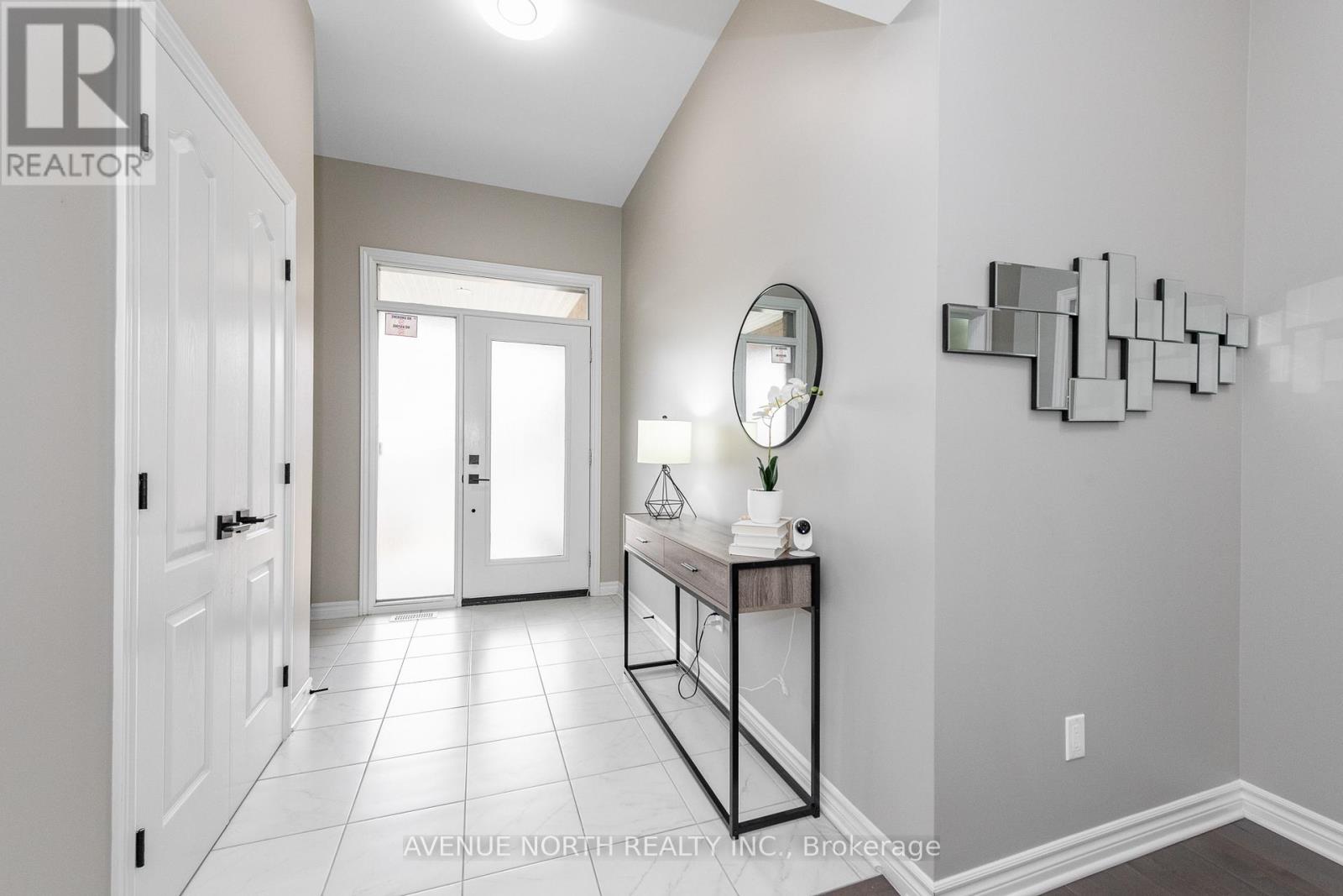 707 Moonflower Crescent