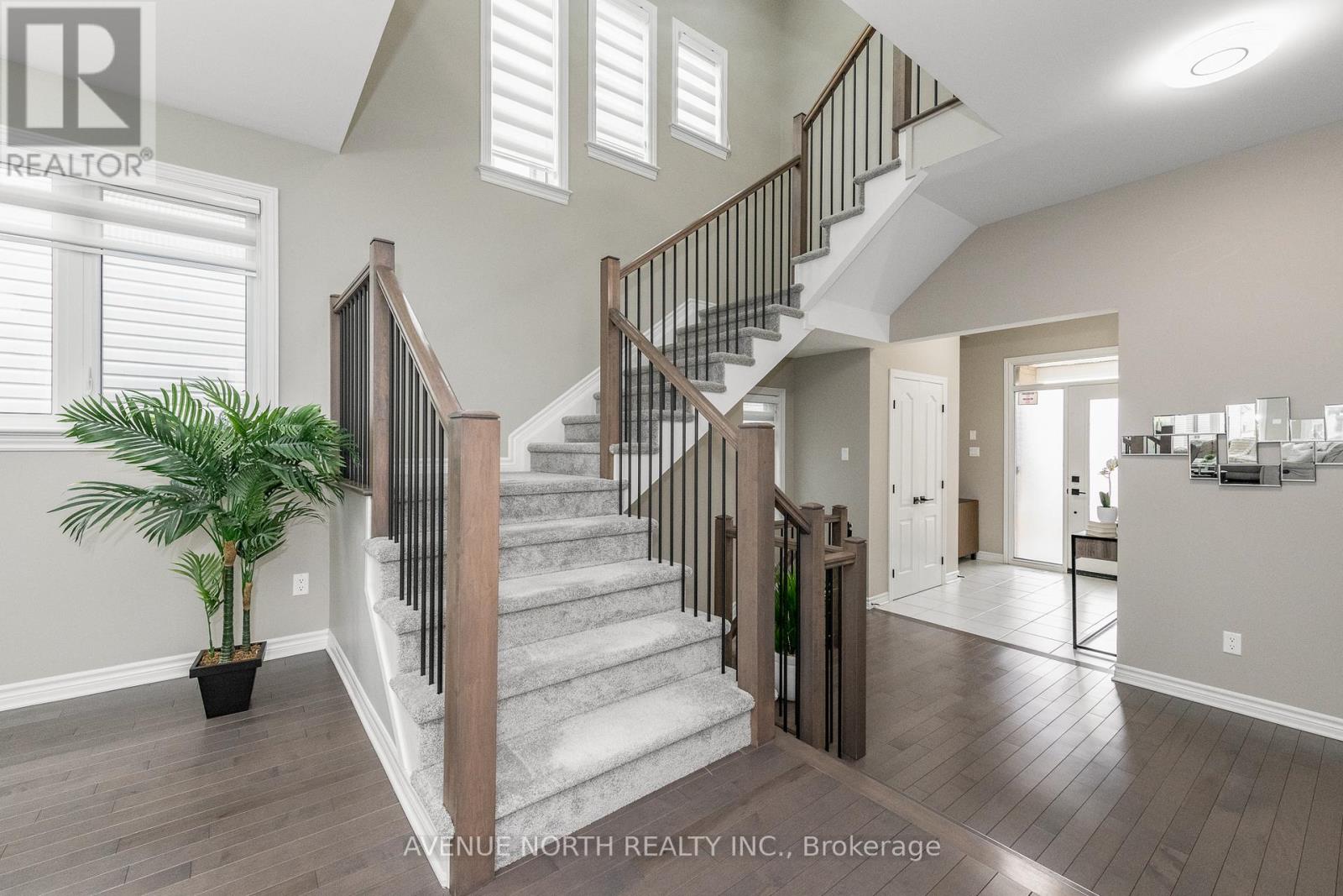 707 Moonflower Crescent