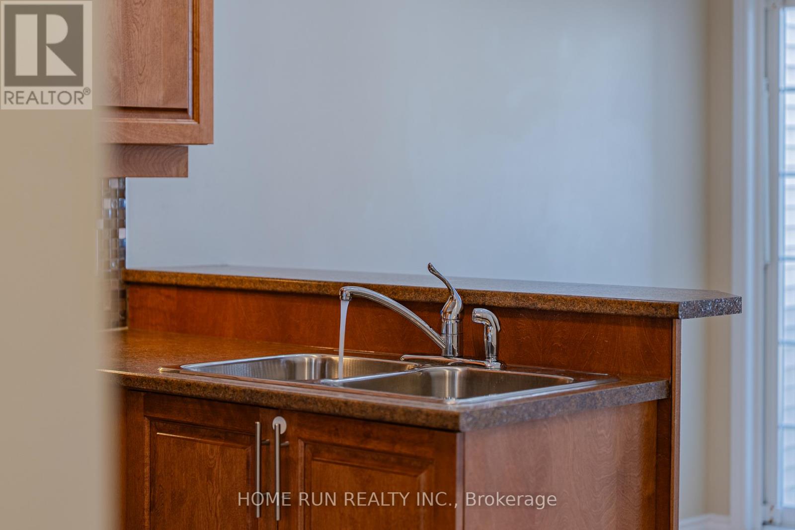 602 Pamplona Private