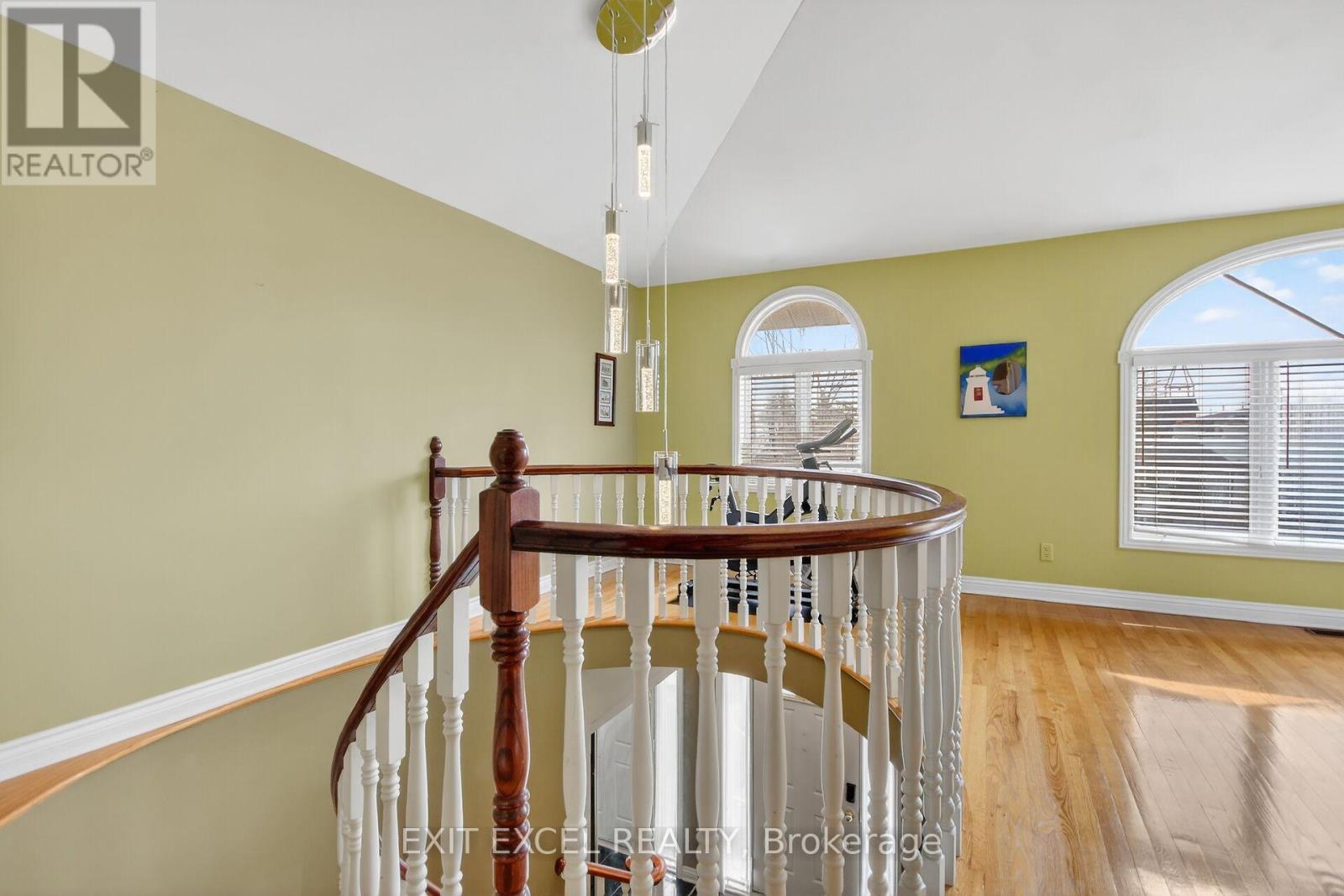 b Normandy Cr. Normandy Crescent, Unit 1093