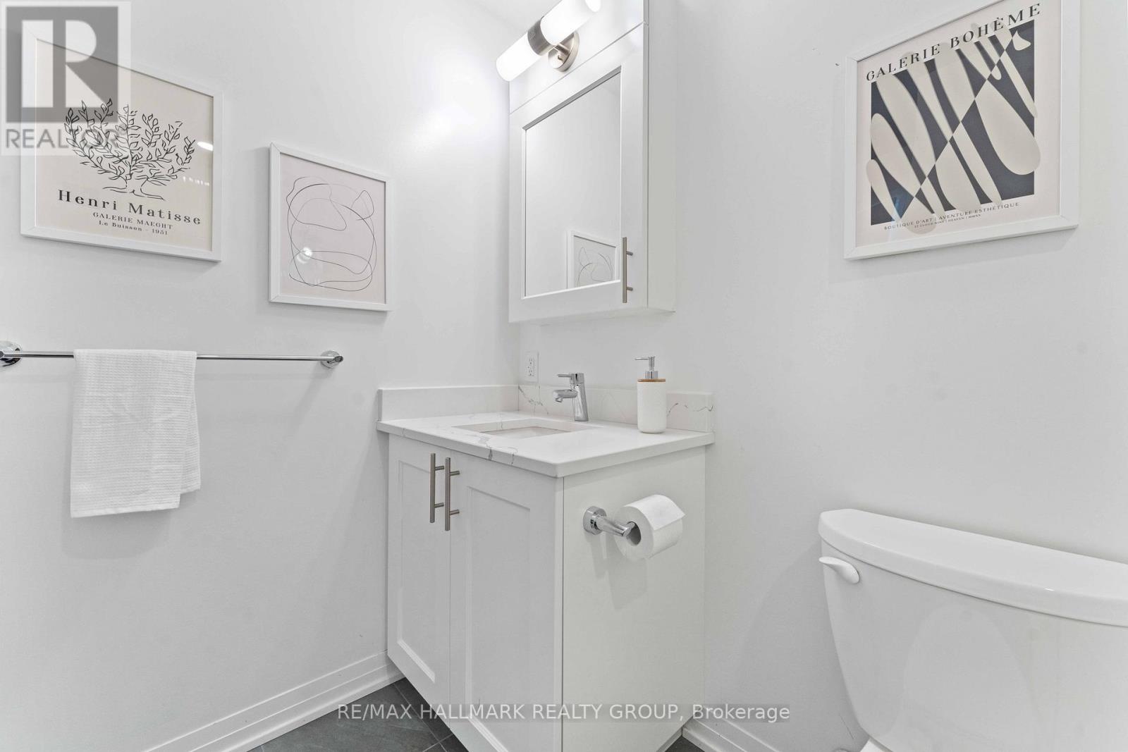 3108 - 805 Carling Avenue