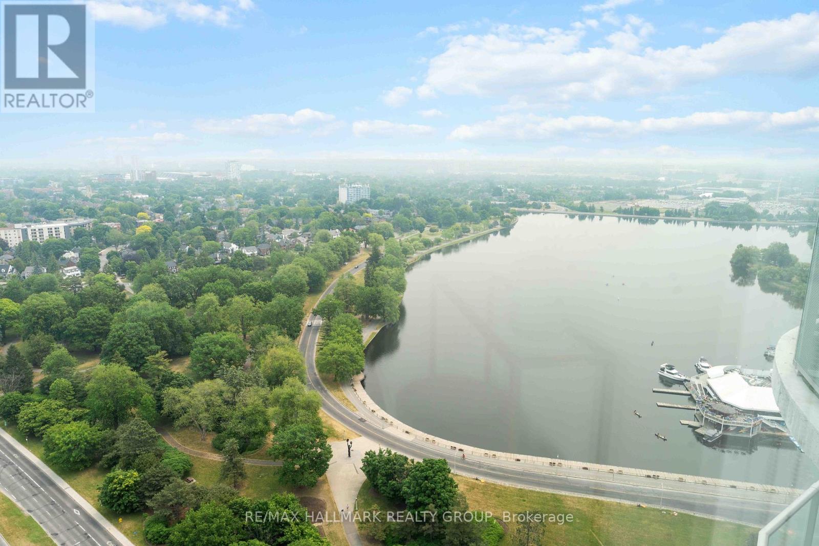 3108 - 805 Carling Avenue