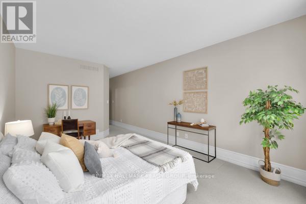 155 Royal Landing Gate