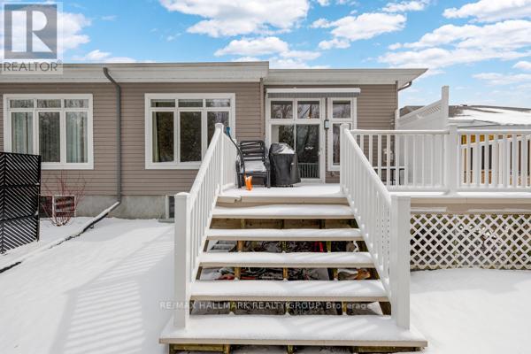 155 Royal Landing Gate