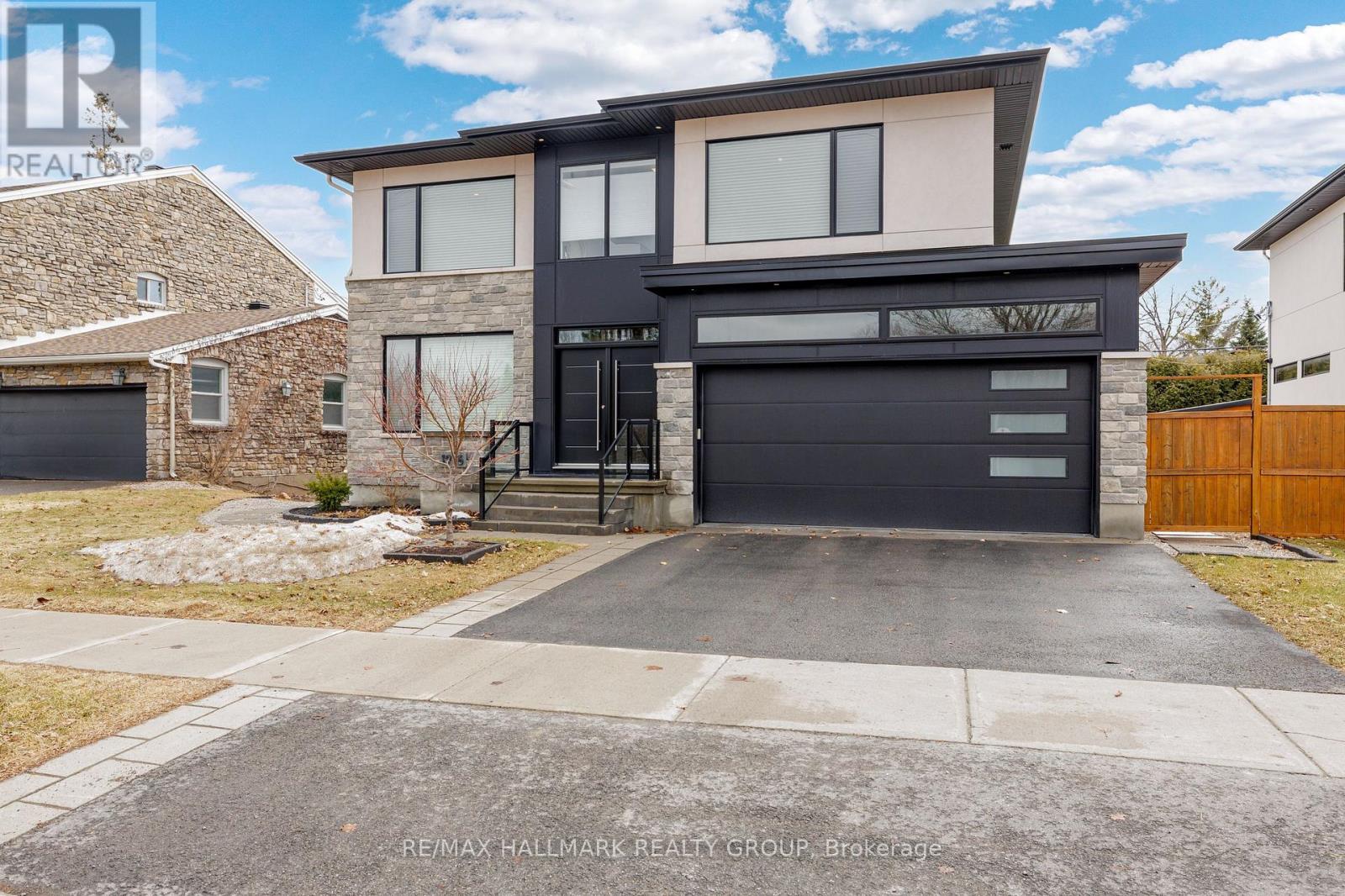 1976 Lenester Avenue