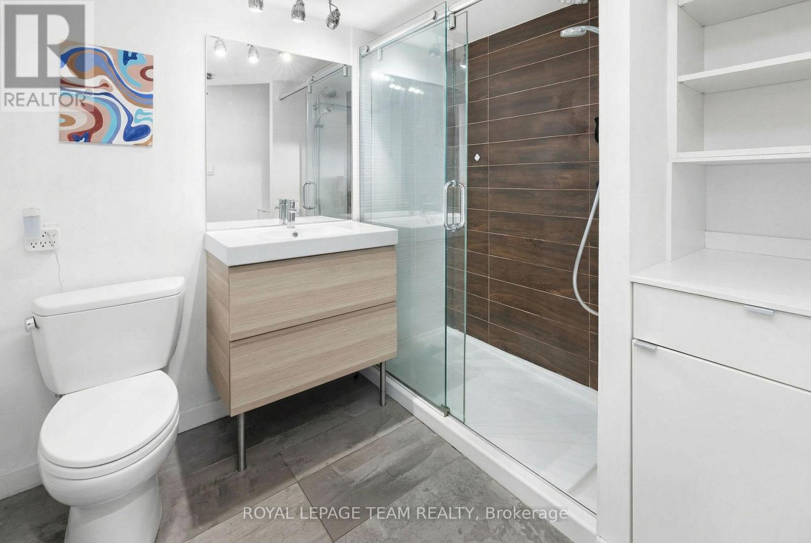 1114 - 40 Landry Street