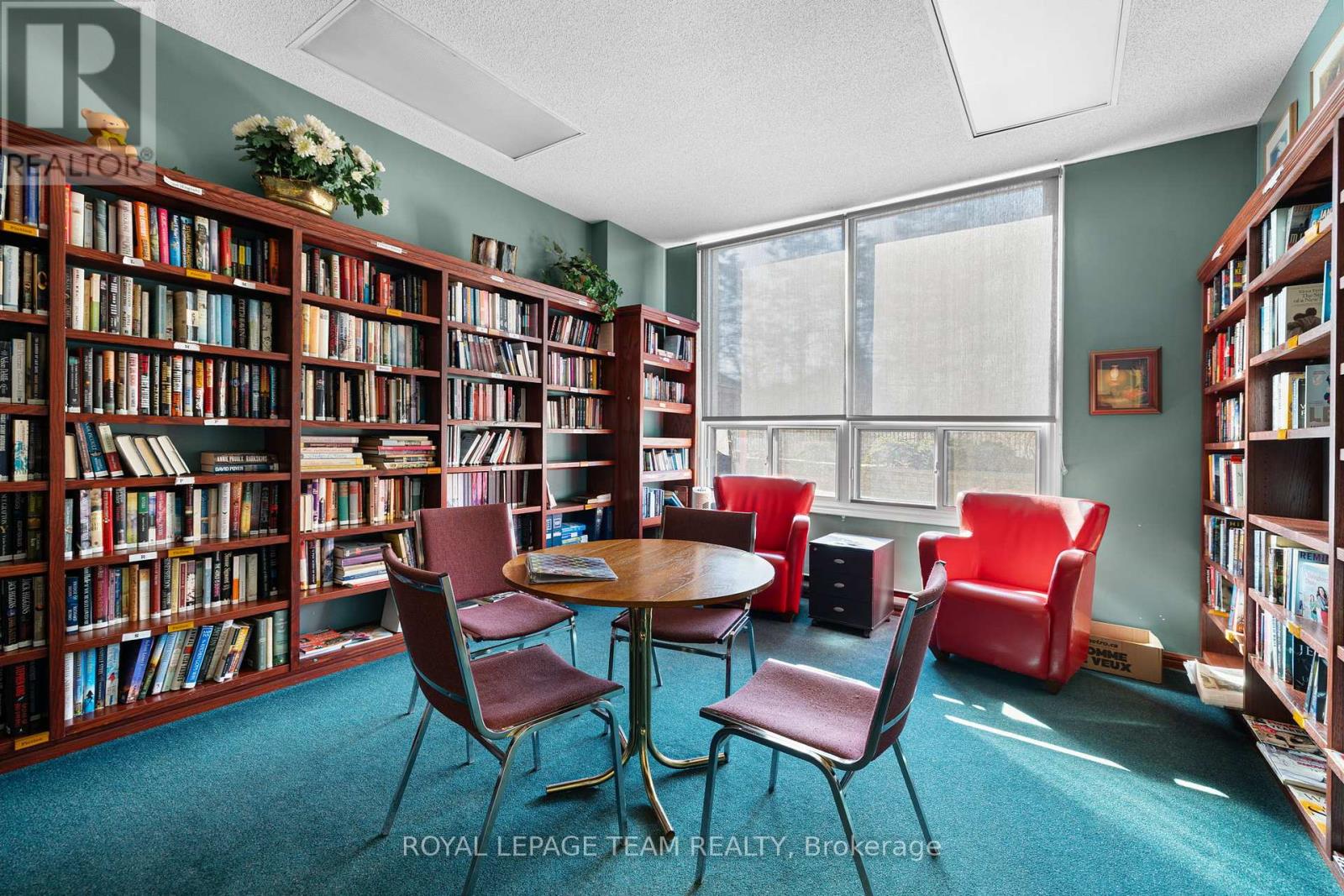 1114 - 40 Landry Street