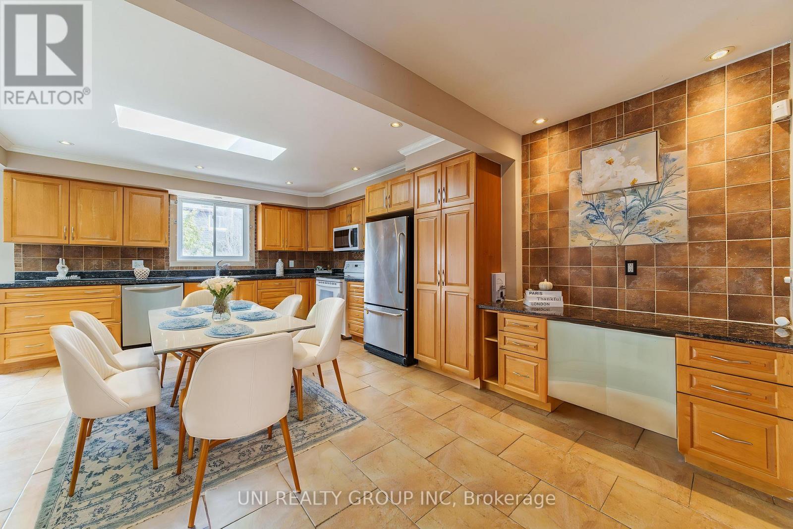 17 Forest Park Avenue